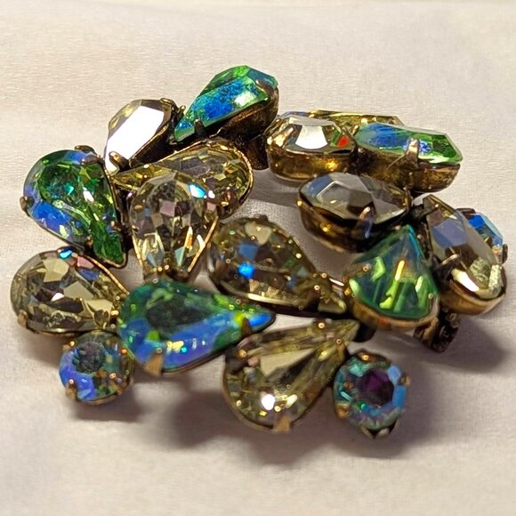 Vintage REGENCY Yellow Rhinestone Green Aurora Borealis AB Rhinestone Brooch Pin - Picture 7 of 11